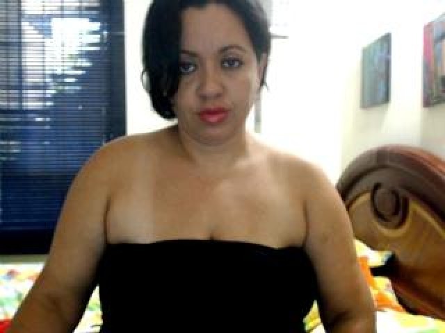 13192-latina-online-webcam-model-large-tits-shaved-pussy-straight-latin