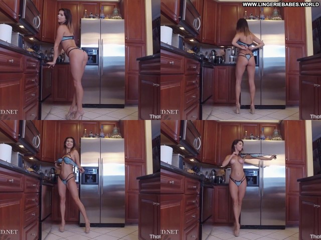 40704-dare-taylor-professional-model-sex-miss-nude-lingerie-big-tits
